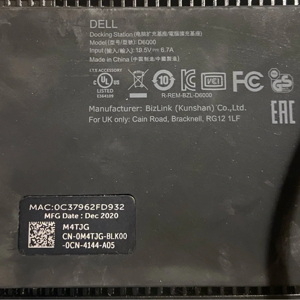 Dell Docking Station D6000 and charger